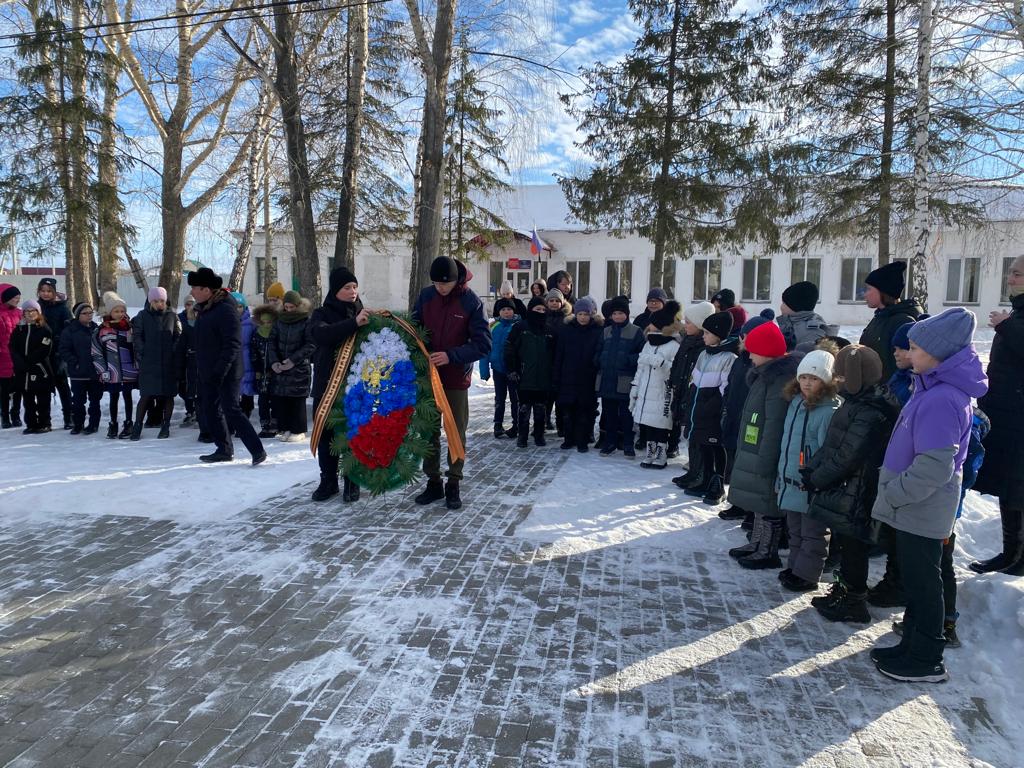 Митинг, посвященный 80-летию Сталинградской битвы.