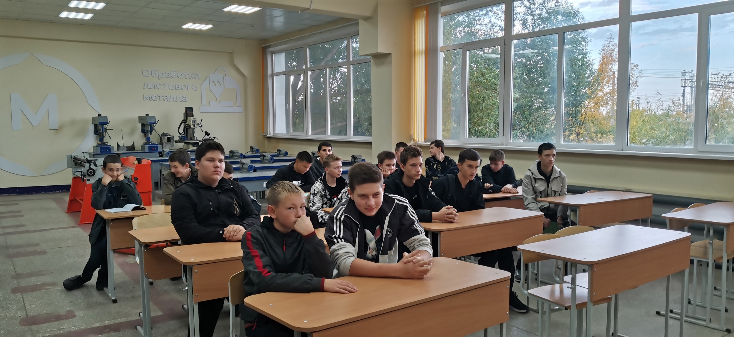 ПЕРВАЯ ПРОФЕССИЯ В ШКОЛЕ.