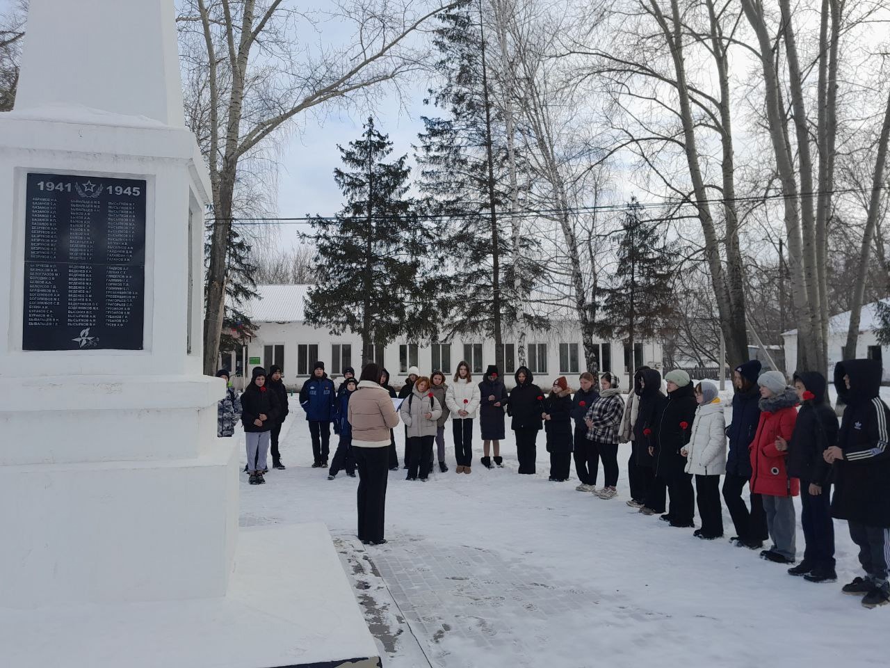 ДЕНЬ НЕИЗВЕСТНОГО СОЛДАТА.